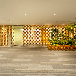 大阪本社 8階役員受付の拡大写真を見る