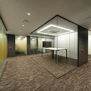 大阪本社 6階会議室の拡大写真を見る